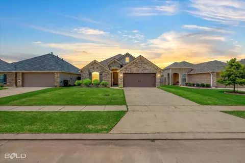 4180 Grassy Lake Dr, Bossier City, LA 71111