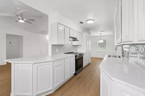 2512 Towerwood Dr, Carrollton, TX 75006