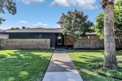 7428 Walling Ln, Dallas, TX 75231