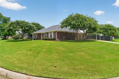 145 48th St SE, Paris, TX 75462