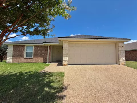 Exterior - 2005 Sabine Dr, Waco, TX 76708 photo 3 of 6