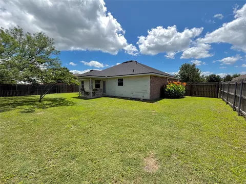 Exterior - 2005 Sabine Dr, Waco, TX 76708 photo 5 of 6