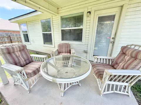 Exterior - 2005 Sabine Dr, Waco, TX 76708 photo 4 of 6