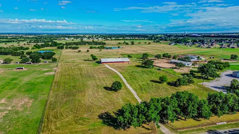 1400 Taylor Rd, Weatherford, TX 76087