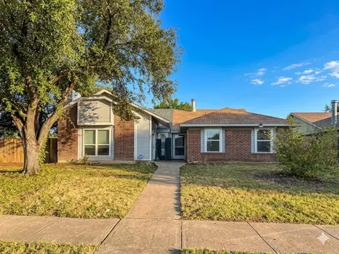406 Dollins St, Cedar Hill, TX 75104