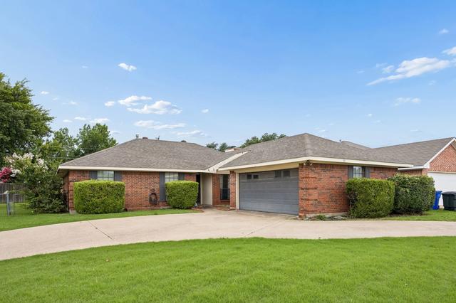 301 Southlake Dr, Forney, TX 75126