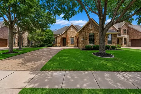 5833 Crescent Ln, Colleyville, TX 76034
