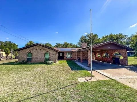 103 5th St, Rule, TX 79547