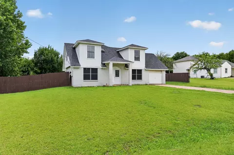 1626 Lyon St, Lancaster, TX 75134