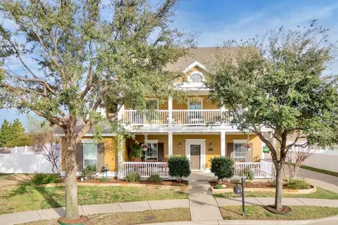 1140 Wenk Ct, Aubrey, TX 76227