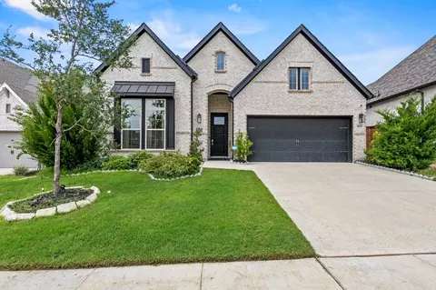 4017 Crepe Myrtle St, Aubrey, TX 76227