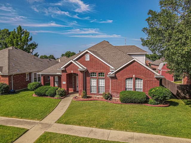 5221 Alec Dr, Garland, TX 75043