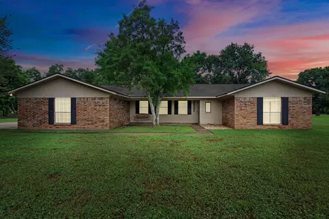 2207 Hickory Ridge Dr, Bossier City, LA 71111