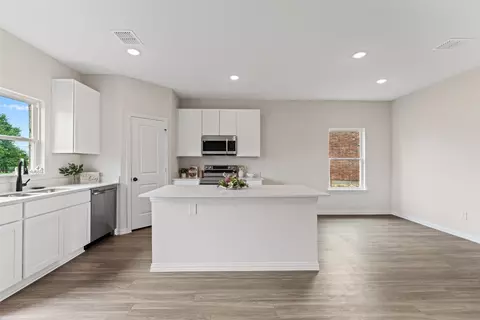 Kitchen - 11404 Themis Ct, Lorena, TX 76655 photo 1 of 6