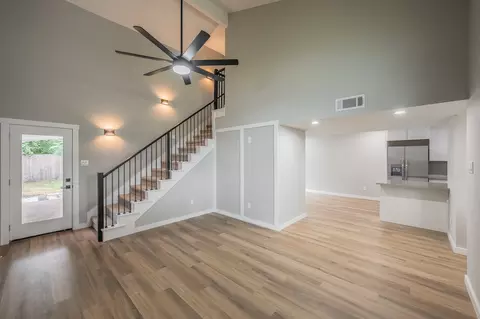 717 Cain St, Lake Dallas, TX 75065