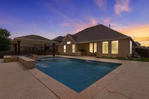 Exterior - 6612 Dolan Falls Dr, Argyle, TX 76226 photo 4 of 11