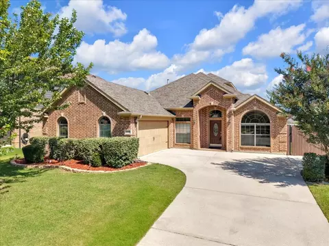 6940 Bent Spur Dr, Fort Worth, TX 76179