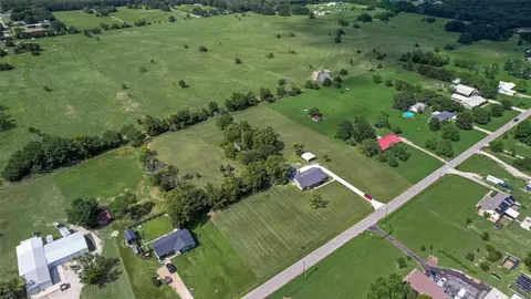 302 County Road 3320, Greenville, TX 75402