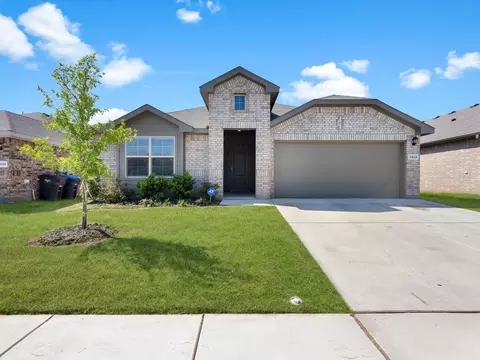 3033 Manu St, Fort Worth, TX 76123