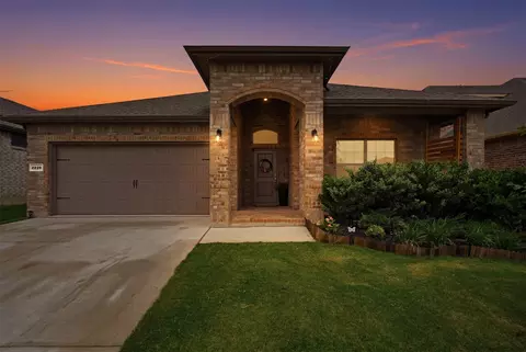 2220 Dyre Dr, Haslet, TX 76052