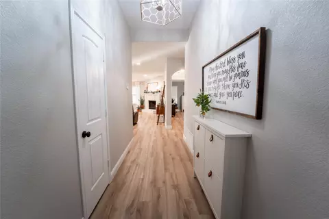 Entry Way - 5521 Wisdom Ct, Waco, TX 76708 photo 2 of 3