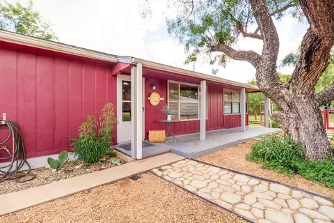 207 Center, Brady, TX 76825