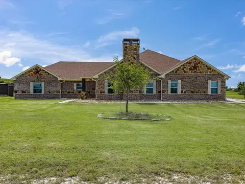 1032 Justin Dr, Springtown, TX 76082