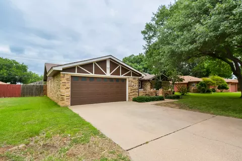 3210 Winterhawk Dr, Abilene, TX 79606