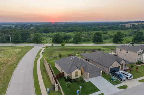 752 Ruellia St, Weatherford, TX 76086
