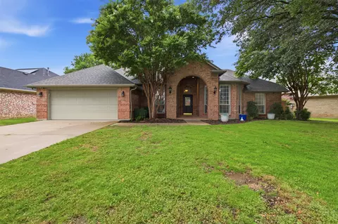 1109 Brook Arbor Dr, Mansfield, TX 76063