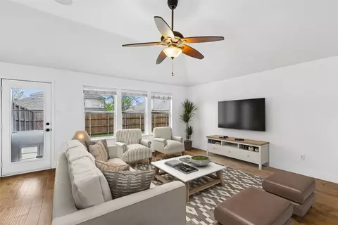 413 Sandy Ln, Royse City, TX 75189