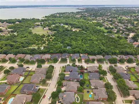 View/Area - 8405 Player Dr, Rowlett, TX 75089 photo 5 of 10