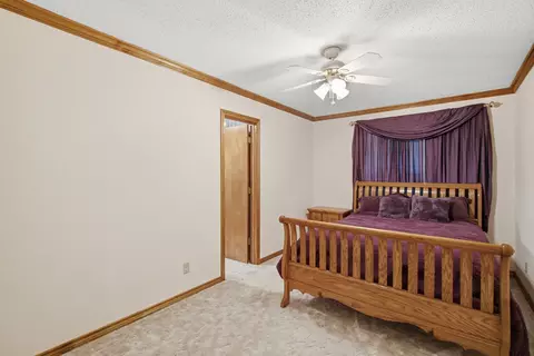 Bedroom - 7900 Highway 6, De Leon, TX 76444 photo 2 of 5