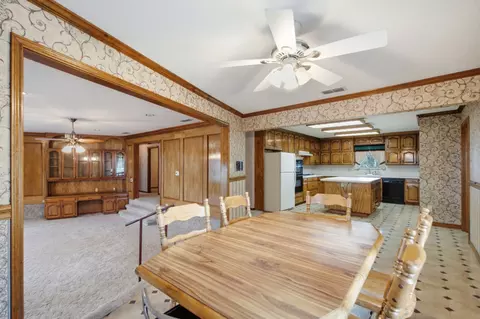 Dining - 7900 Highway 6, De Leon, TX 76444 photo 1 of 1