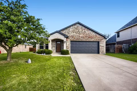 47 Kramer Ln, Sanger, TX 76266