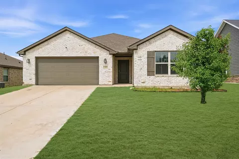 1202 Southridge Ln, Sherman, TX 75092