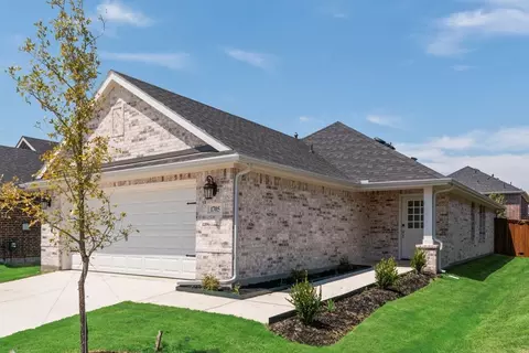 1705 Sandy Pond St, Forney, TX 75126