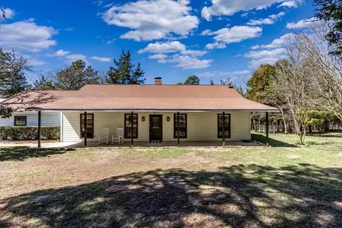 812 An County Road 3194, Frankston, TX 75763