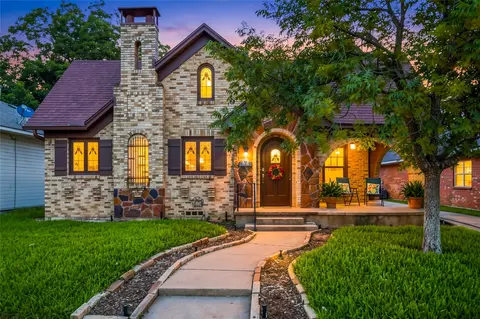 815 W Woodard St, Denison, TX 75020