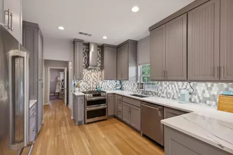 6100 Victor St, Dallas, TX 75214