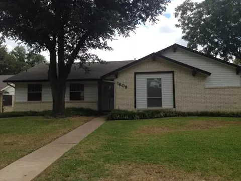 1608 Glenhill Ln, Lewisville, TX 75077