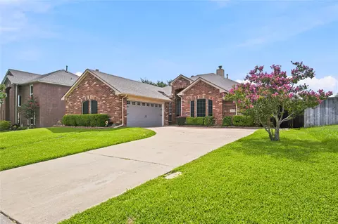 5816 Mandarin Ln, Sachse, TX 75048