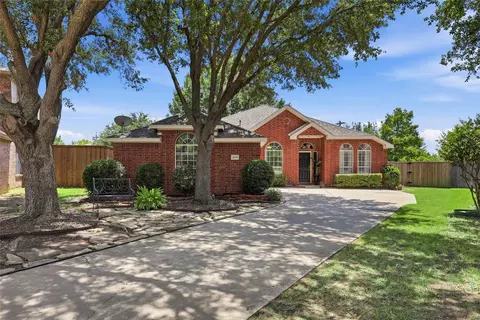 203 Applewood Ct, Mckinney, TX 75071