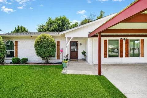 6929 Declaration St, Watauga, TX 76148 photo 4