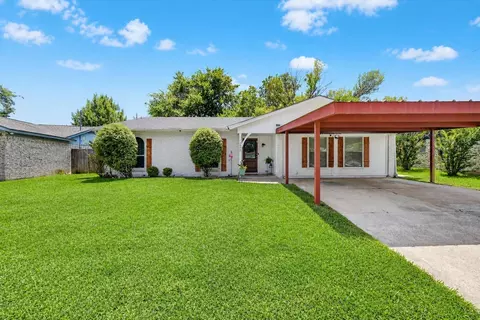 6929 Declaration St, Watauga, TX 76148 photo 2