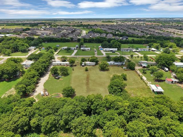 13 Willow Bend Ct, Mansfield, TX 76063