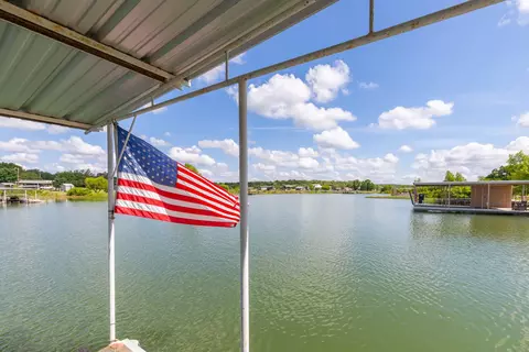 209 Lakeview Dr, Coleman, TX 76834