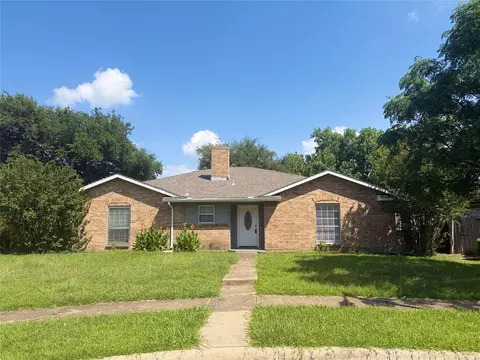 738 Brighton Ln, Garland, TX 75043