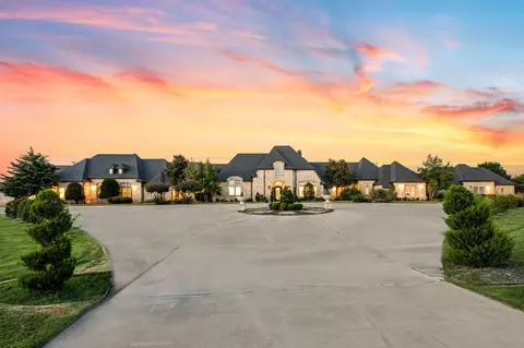 1705 Bison Meadow Ln, Heath, TX 75032