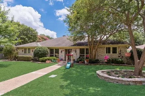 13052 Fall Manor Dr, Dallas, TX 75243